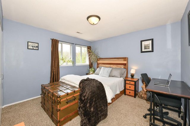 769 W Puetz ROAD, Oak Creek, WI 53154
