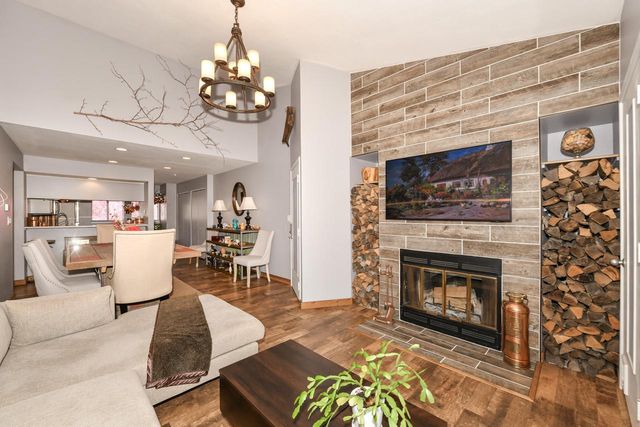 769 W Puetz ROAD, Oak Creek, WI 53154