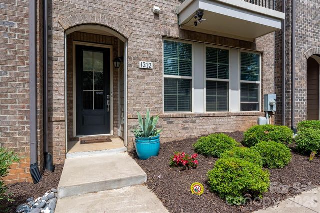 1212 Madison Towns Lane, Charlotte, NC 28209
