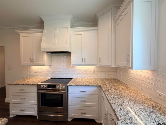 19380 Cedarpark Place, Lindale, TX 75771