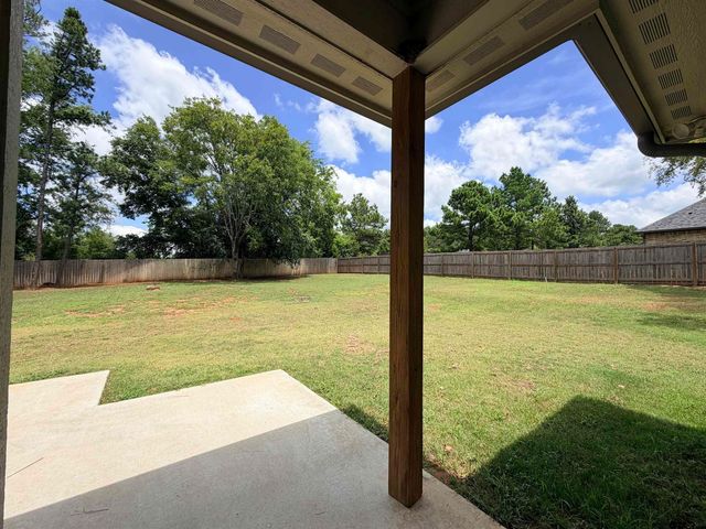 19380 Cedarpark Place, Lindale, TX 75771