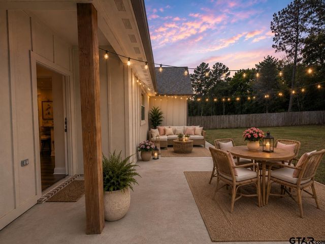 19380 Cedarpark Place, Lindale, TX 75771