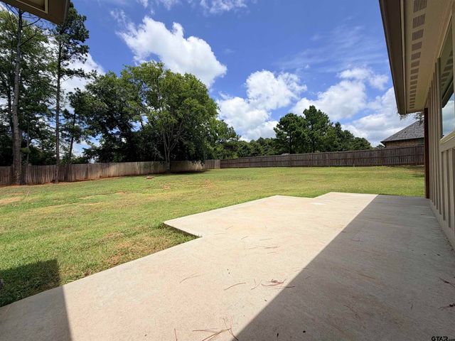 19380 Cedarpark Place, Lindale, TX 75771