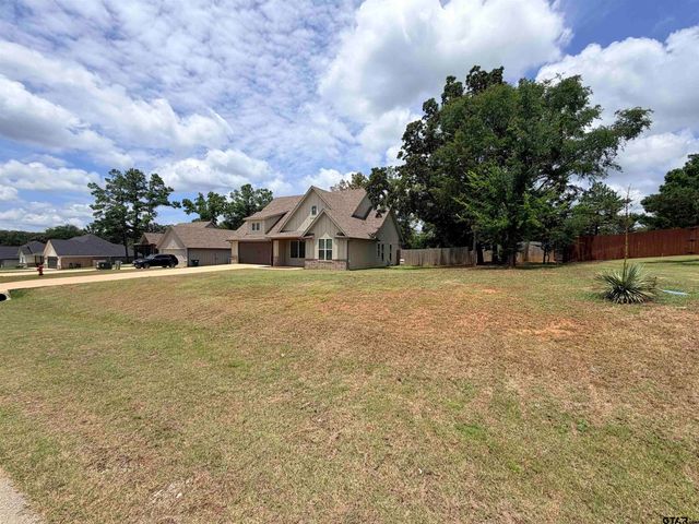 19380 Cedarpark Place, Lindale, TX 75771
