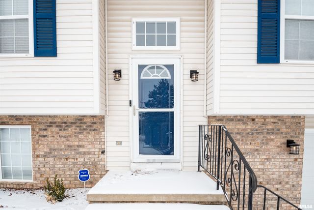 124 FREEDOM Trail, East Peoria, IL 61611