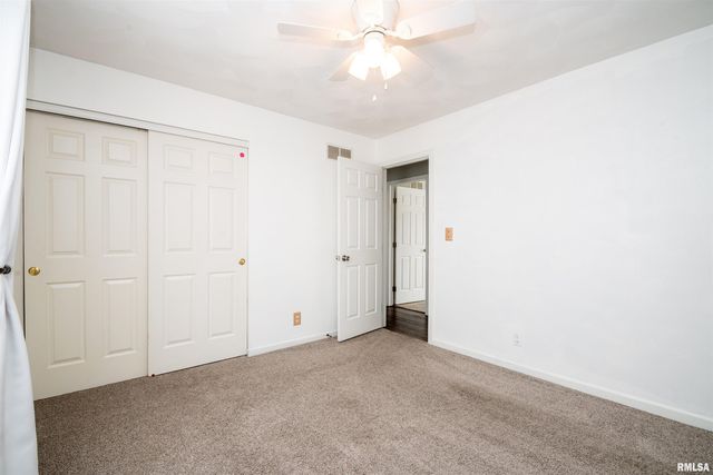 124 FREEDOM Trail, East Peoria, IL 61611