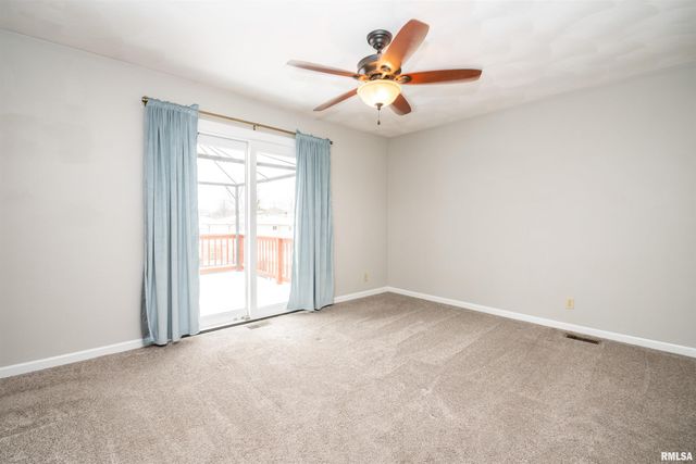 124 FREEDOM Trail, East Peoria, IL 61611