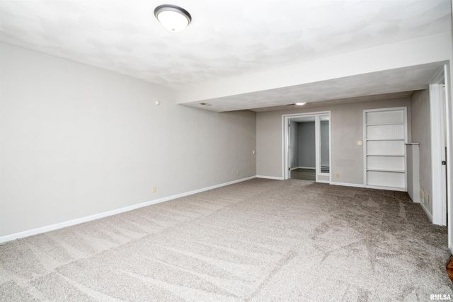 124 FREEDOM Trail, East Peoria, IL 61611