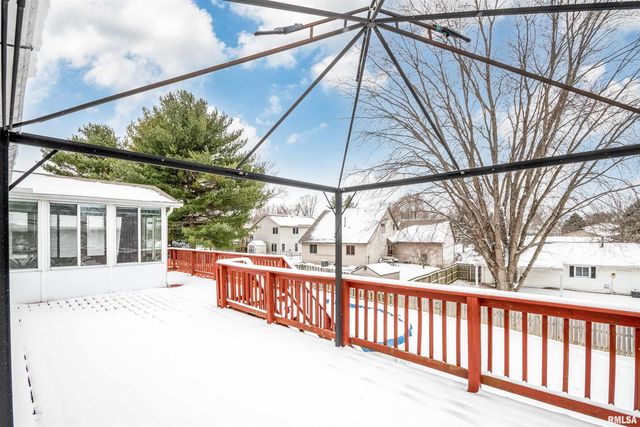 124 FREEDOM Trail, East Peoria, IL 61611