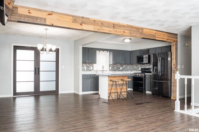 124 FREEDOM Trail, East Peoria, IL 61611