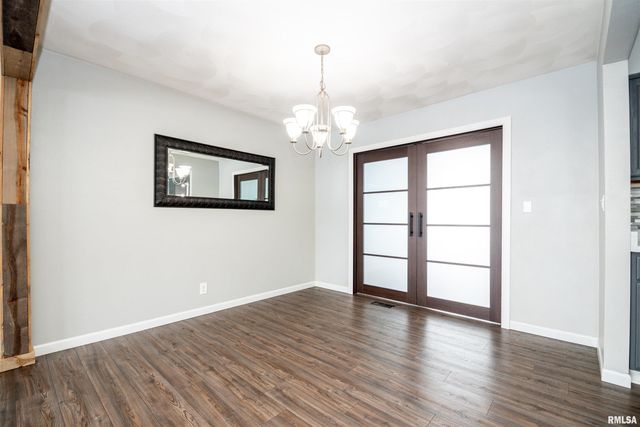 124 FREEDOM Trail, East Peoria, IL 61611