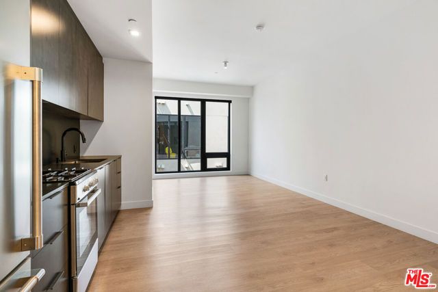 10700 Tabor Street 319, Los Angeles, CA 90034