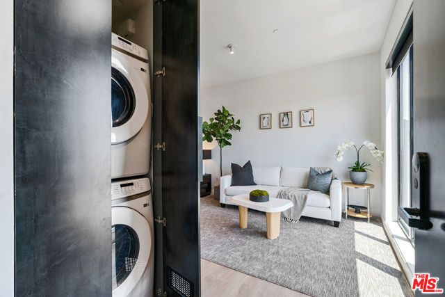 10700 Tabor Street 319, Los Angeles, CA 90034