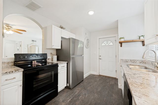 4504 Geddes Avenue, Fort Worth, TX 76107