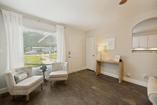 4504 Geddes Avenue, Fort Worth, TX 76107