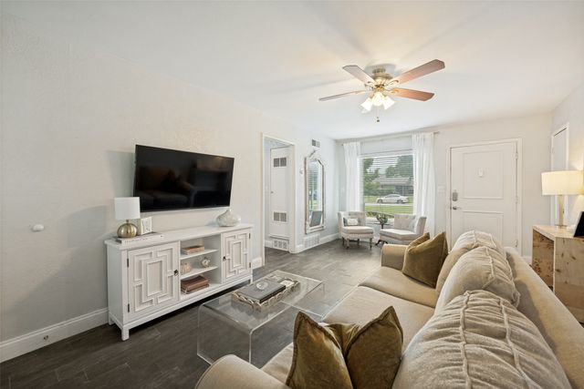 4504 Geddes Avenue, Fort Worth, TX 76107