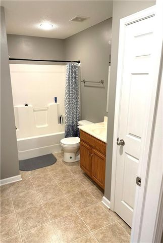 1242 Cypress Court, Warrensburg, MO 64093