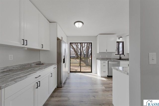 219 James Avenue, Mankato, MN 56001