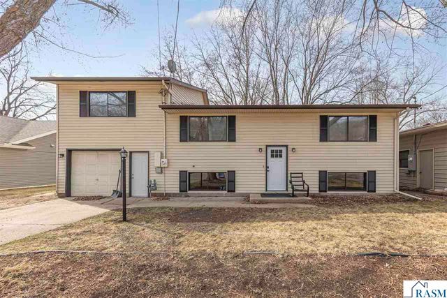 219 James Avenue, Mankato, MN 56001