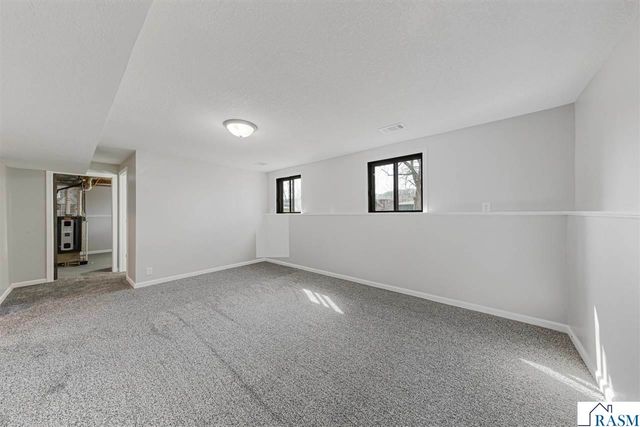 219 James Avenue, Mankato, MN 56001