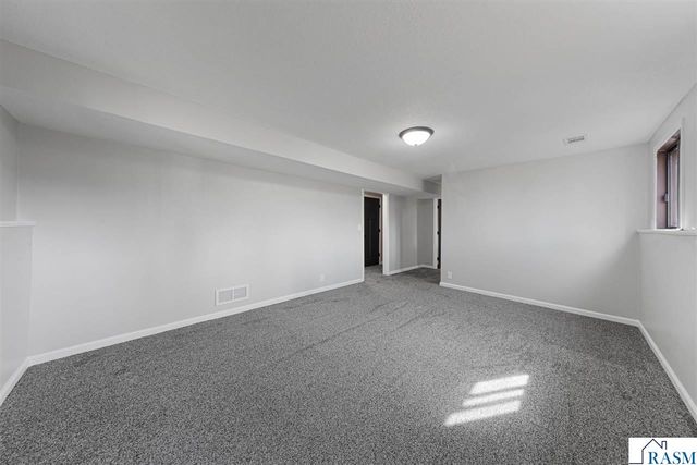 219 James Avenue, Mankato, MN 56001