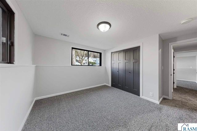 219 James Avenue, Mankato, MN 56001