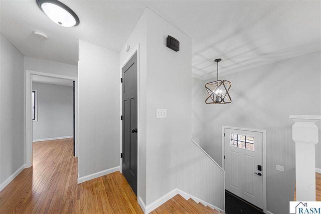 219 James Avenue, Mankato, MN 56001