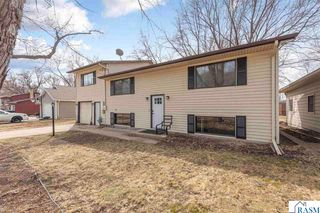 219 James Avenue, Mankato, MN 56001