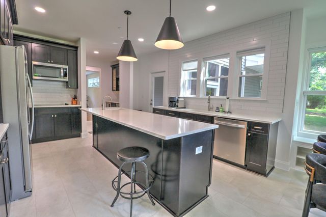 1227 CROSS RD, Annapolis, MD 21403