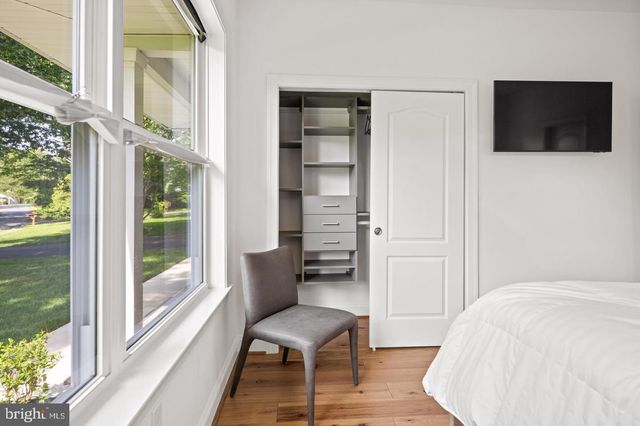 1227 CROSS RD, Annapolis, MD 21403