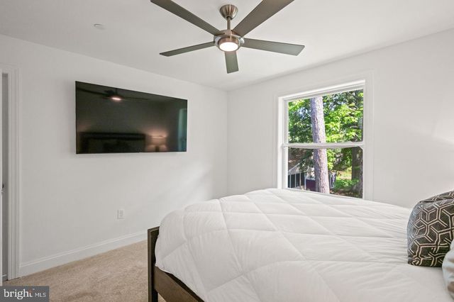1227 CROSS RD, Annapolis, MD 21403