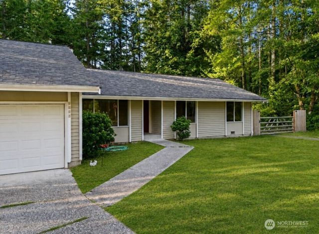 9565 Emerald Drive SE, Port Orchard, WA 98367