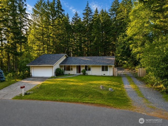 9565 Emerald Drive SE, Port Orchard, WA 98367