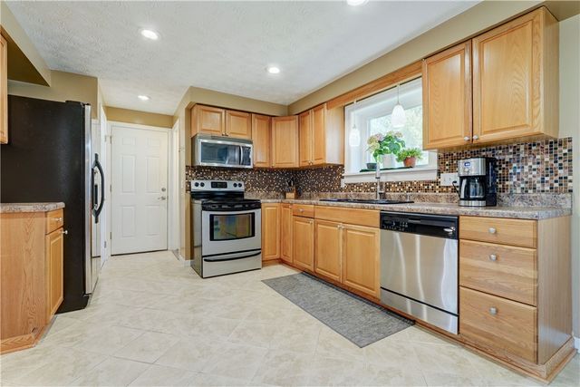 110 True Hickory Drive, Greece, NY 14615