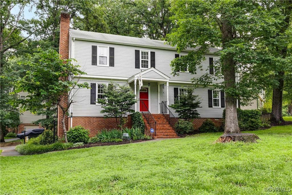 2133 Williamstowne Dr, North Chesterfield, VA 23235