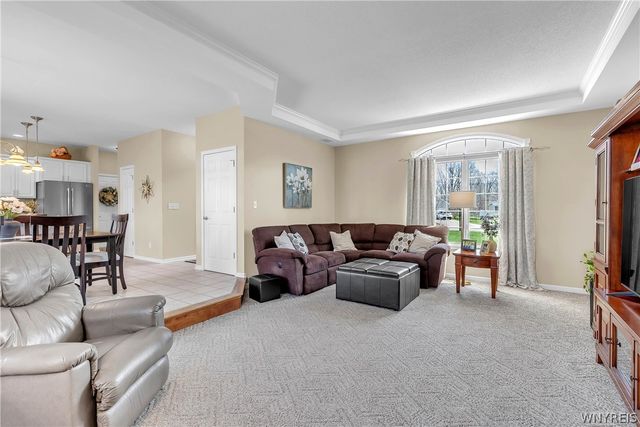 7374 Graydon Drive, Wheatfield, NY 14120