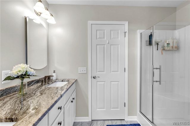 7374 Graydon Drive, Wheatfield, NY 14120