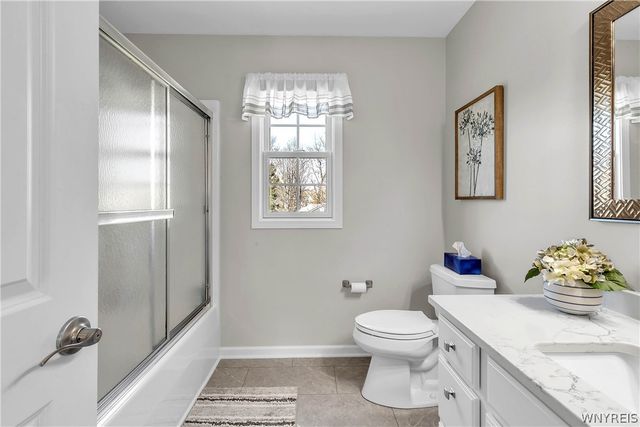 7374 Graydon Drive, Wheatfield, NY 14120