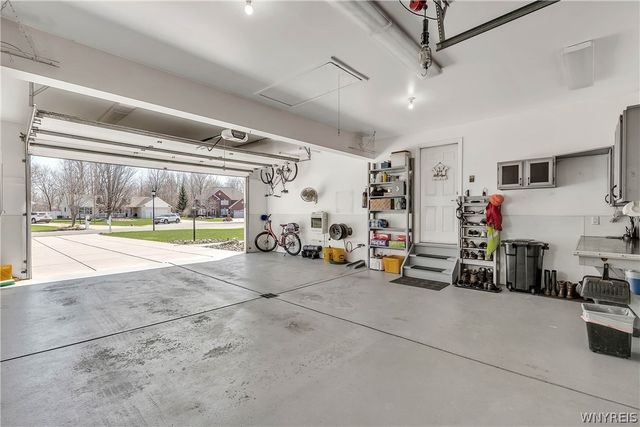 7374 Graydon Drive, Wheatfield, NY 14120
