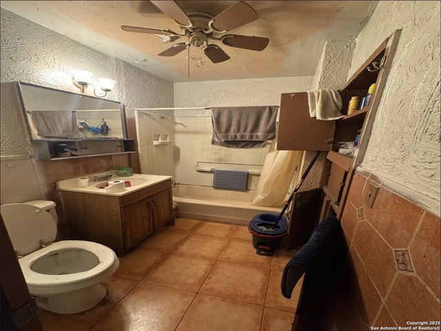 545 Cottonwood, San Antonio, TX 78225