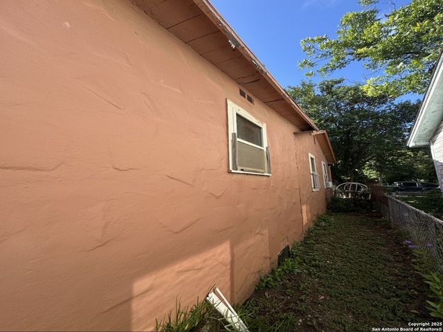 545 Cottonwood, San Antonio, TX 78225