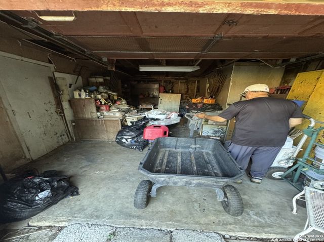 545 Cottonwood, San Antonio, TX 78225