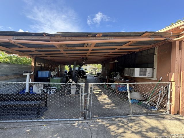 545 Cottonwood, San Antonio, TX 78225