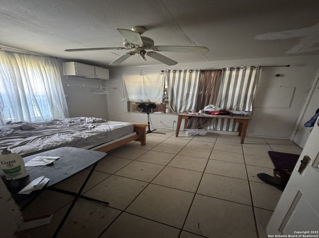 545 Cottonwood, San Antonio, TX 78225