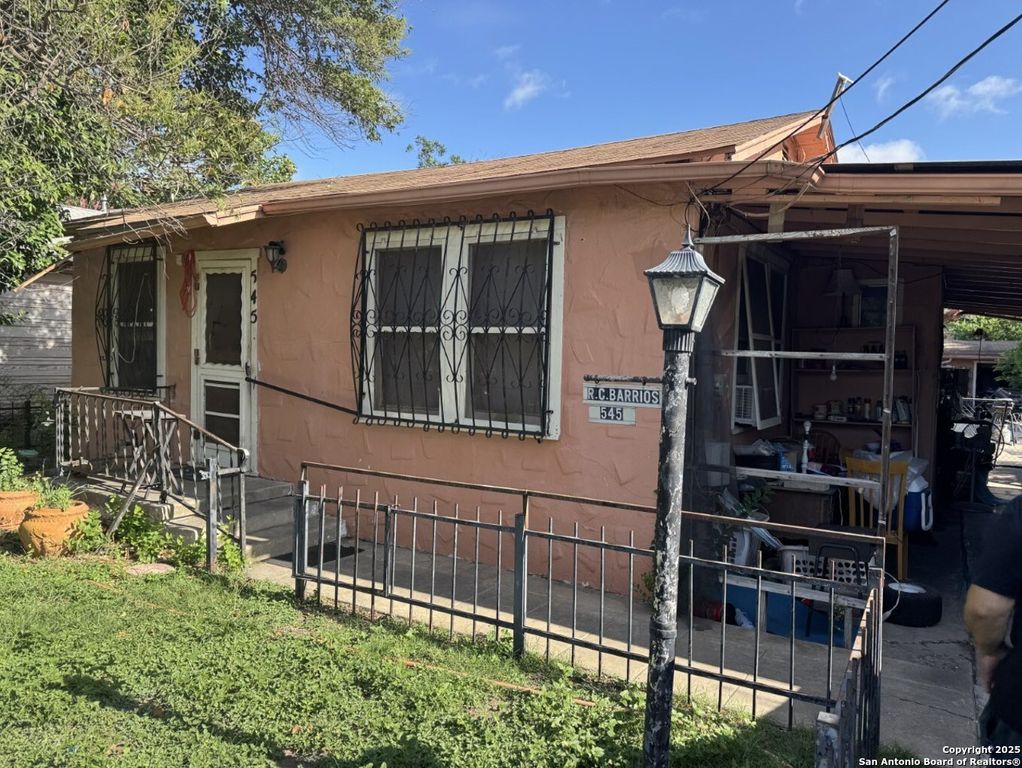 545 Cottonwood, San Antonio, TX 78225