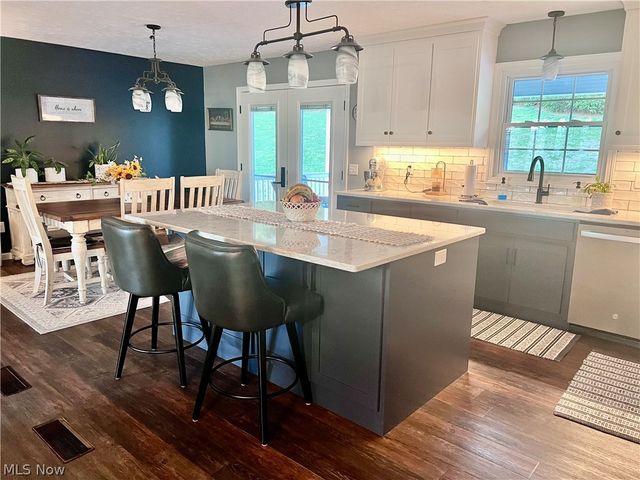 3359 Schneiders Crossing Road NW, Dover, OH 44622