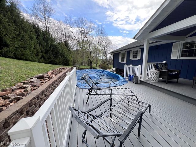 3359 Schneiders Crossing Road NW, Dover, OH 44622