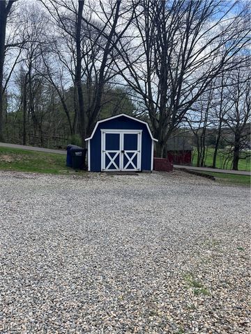 3359 Schneiders Crossing Road NW, Dover, OH 44622