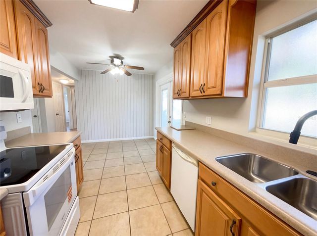 4907 KIPP PLACE, Orlando, FL 32808