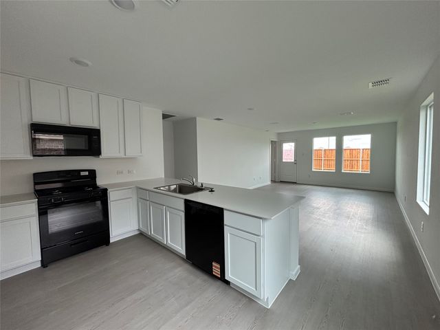 1356 Hondo Canyon Drive, Fort Worth, TX 76052